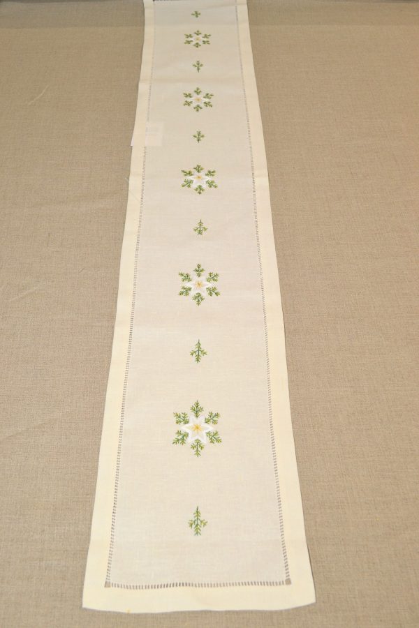Lniany ręcznie haftowany  bieżnik  z mereżką i gwiazdkami 22x130  ecru